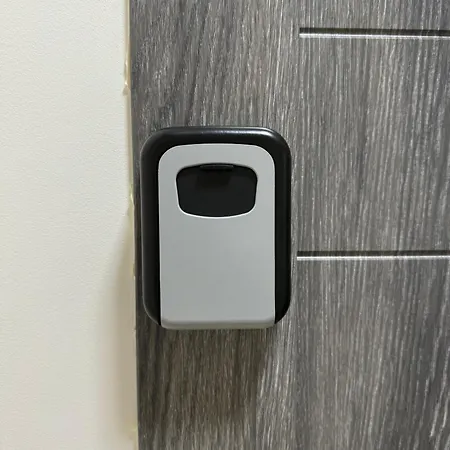 Zenith Address With Parking Apartment *