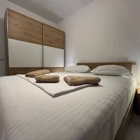 Zenith Address With Parking Apartment *