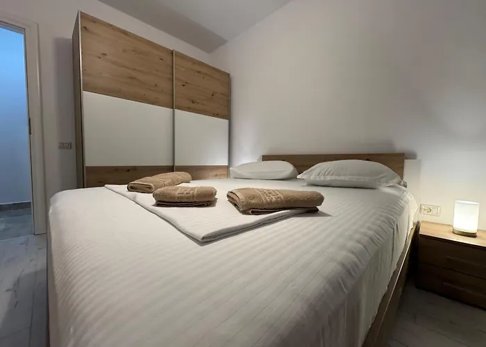 Zenith Address With Parking Apartment *